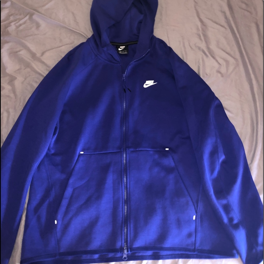 Nike sweater